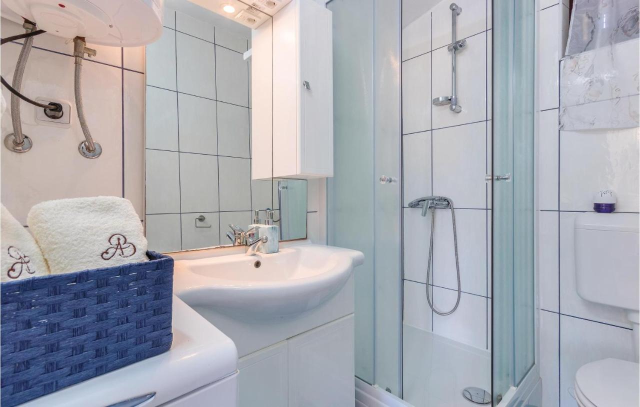 Amazing Apartment In Medulin With Wifi Экстерьер фото